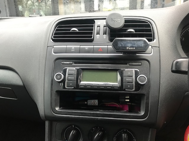 VW Polo 2011 Pioneer FHS820DAB Install Dynamic Sounds