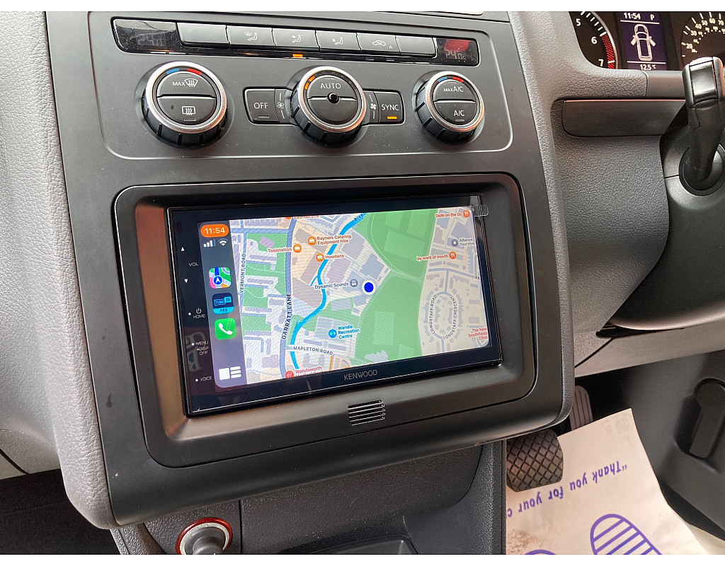 VW Touran 2014 upgraded with Kenwood DMX5020DABS CarPlay