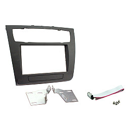 Connects2 CT23BM05 - BMW 1 Series 2007 - 2013 Double Din Fascia Fitting Kit Connects2 CT23BM05 - BMW 1 Series 2007 - 2013 Double Din Fascia Fitting Kit