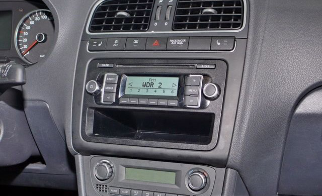 VW Volkswagen Polo 2005 onwards Car Stereo Single Din Fascia